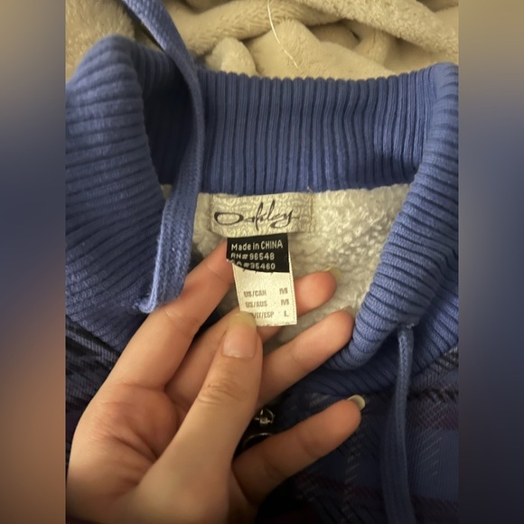 Oakley Bluish Purple Jacket Womens XS - Picture 2 of 2